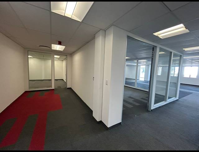 707M² OFFICE TO LET IN SANDTON CENTRAL